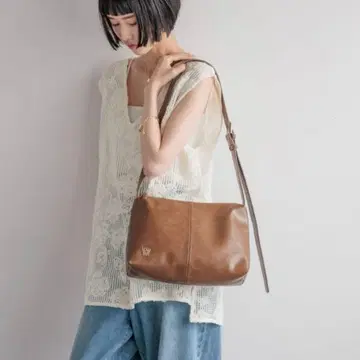LF 숄더백 (LOWRYS FARM)
