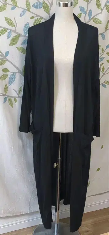 윔 가젯 블랙 롱 가디건 긴팔 사이드 포켓 포함