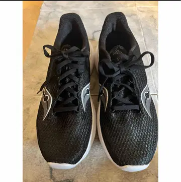 Saucony Kinvara 14 블랙 러닝화