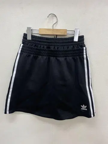 새상품급 아디다스 오리지널스 ALWAYS ORIGINAL 스커트 S
