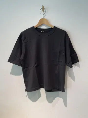 도시형 포켓 티셔츠