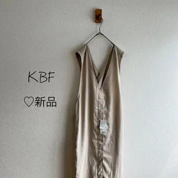 KBF 백 크로스 I 라인 점퍼 스커트 K40