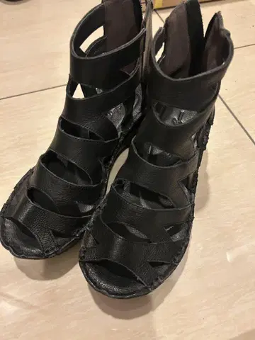 히나데이 그린 부츠 샌들