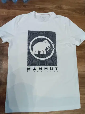 MAMMUT 화이트 티셔츠 M 사이즈