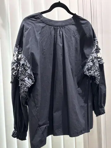 PARIGOT 오리지널 자수 블랙 긴팔 셔츠