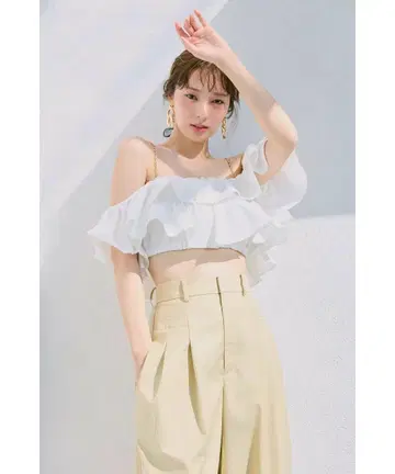 프릴 2WAY 오프숄더 블라우스