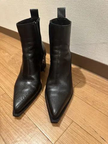 블랙 부츠 인조 가죽