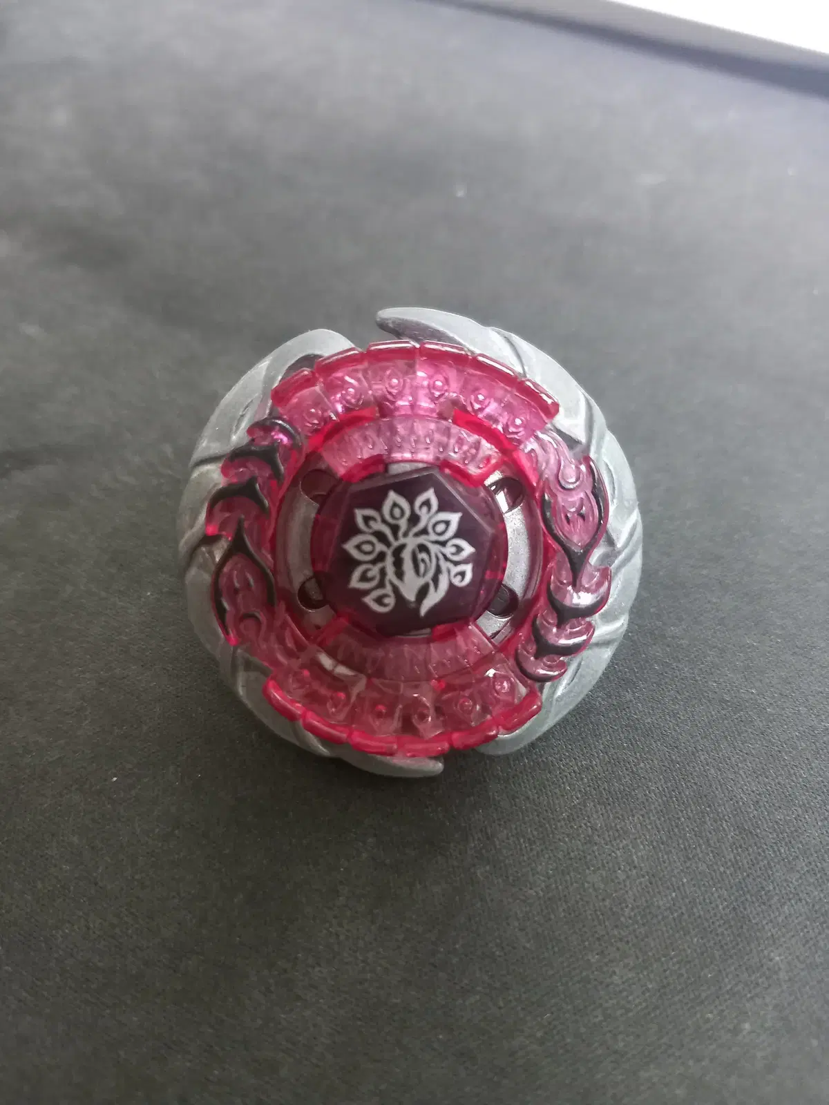 Metal Beyblade Kira Bifall