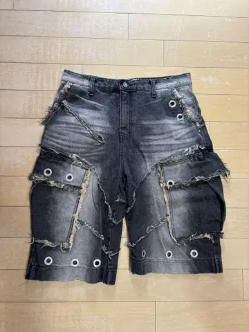 데미지 가공 리메이크 블랙 데님 숏 팬츠