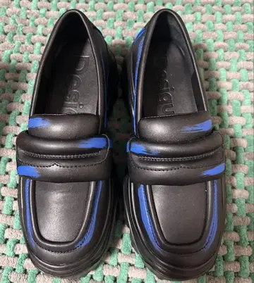 새상품급 Desigual 통굽 청키 로퍼