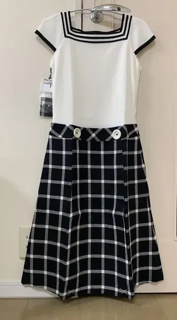 Reformation 체크 원피스. 새상품!