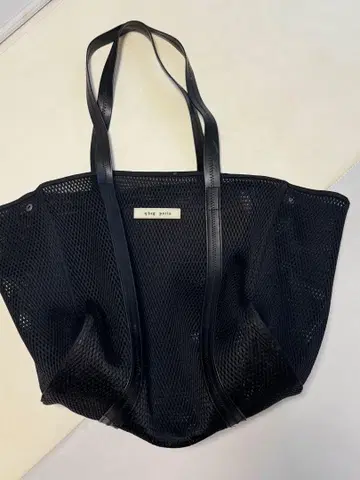 qbag paris 블랙 메쉬 토트백