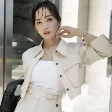새상품 anuans 더블 포켓 크롭 셔츠 아이보리