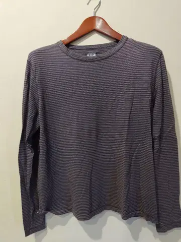 CP COMPANY 스트라이프 긴팔 티셔츠
