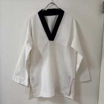 화이트 V넥 탑 블랙 옷깃 미국 빈티지 의류 미국 수입