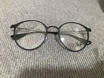 Ray-Ban 블랙 프레임 안경