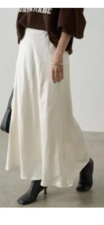 lounge dress 아이보리 플레어 롱 스커트