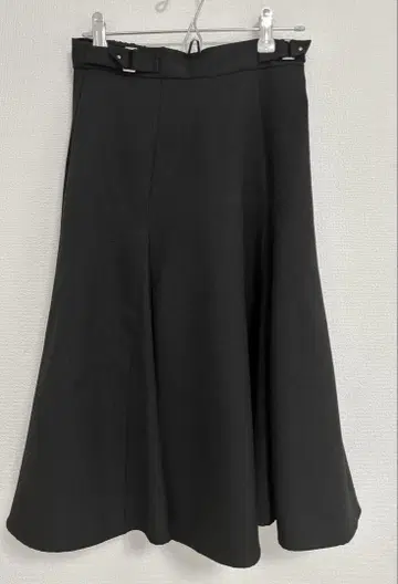 미슈마슈 블랙 플레어 스커트