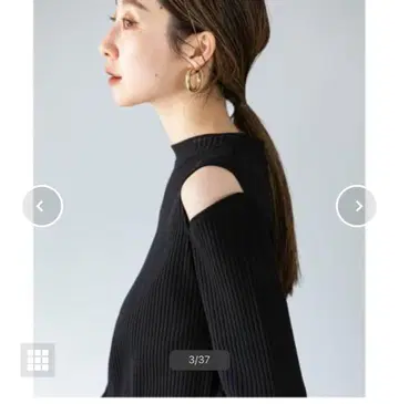 noble 골지 숄더 오픈 원피스 블랙