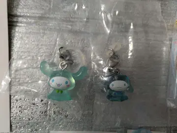 산리오 시나모롤 가챠 메지루시 액세서리 2개