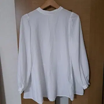 새상품급 로페피크닉 2way 블라우스 플레어