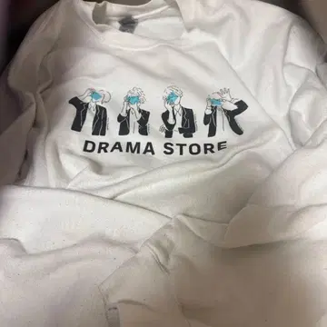 [내일 발송 무료배송] 드라마스토어 트레이닝복 L 사이즈