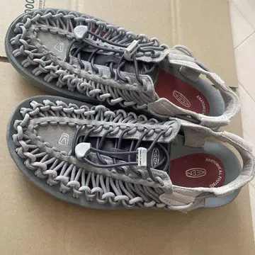 KEEN 아나토미컬 스포츠 샌들 EU38