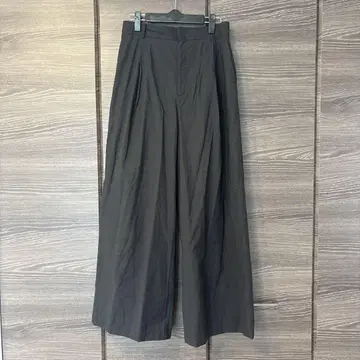 안피로 턱 와이드 팬츠 경량 접촉 냉감