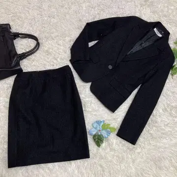 새상품급 내추럴 뷰티 베이직 스커트 정장 상하의 블랙 라메 S 사이즈