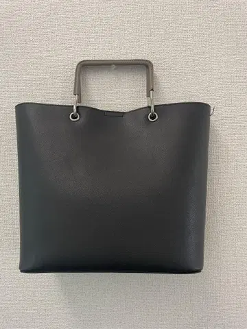 블랙 토트백 합성 피혁