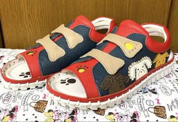 새상품급 Estacion 에스타시온 강아지 모티브 천연 가죽 플랫 샌들