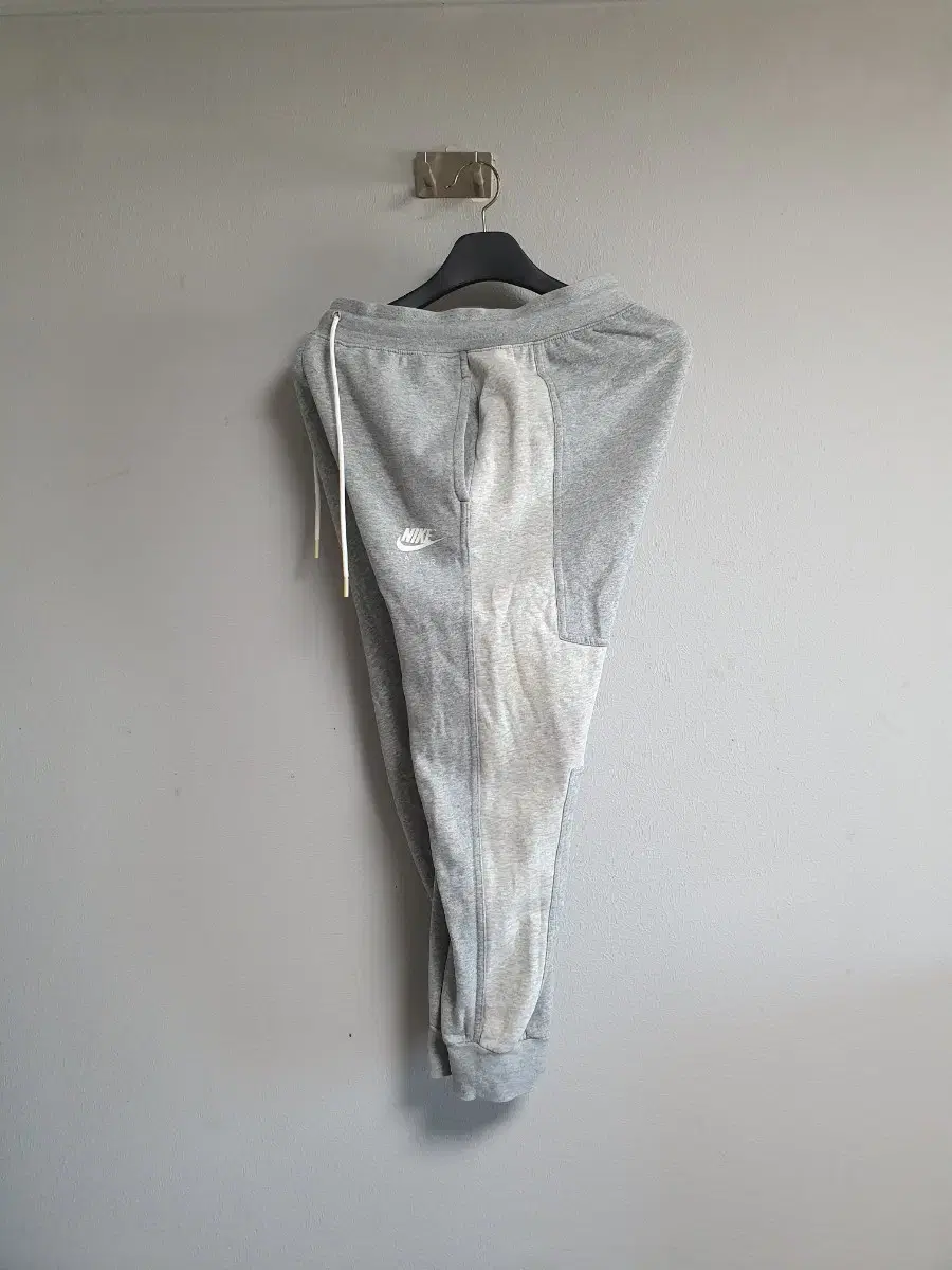 Product Details - 4