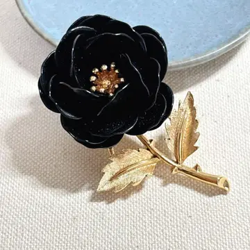 트리파리 trifari 로즈 블랙 장미 브로치 핑 블랙