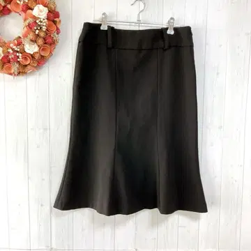 리나시멘토 무릎 기장 스커트 블랙 M 프릴 지퍼 머메이드