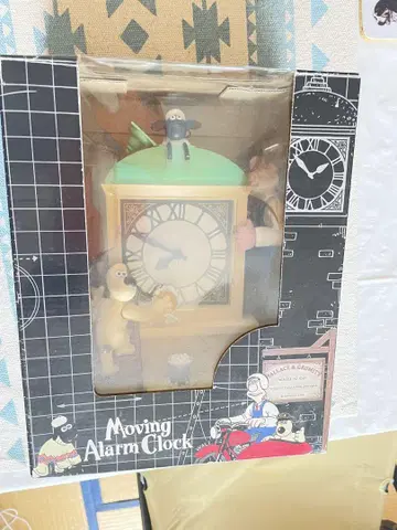 월레스와 그로밋 탁상시계