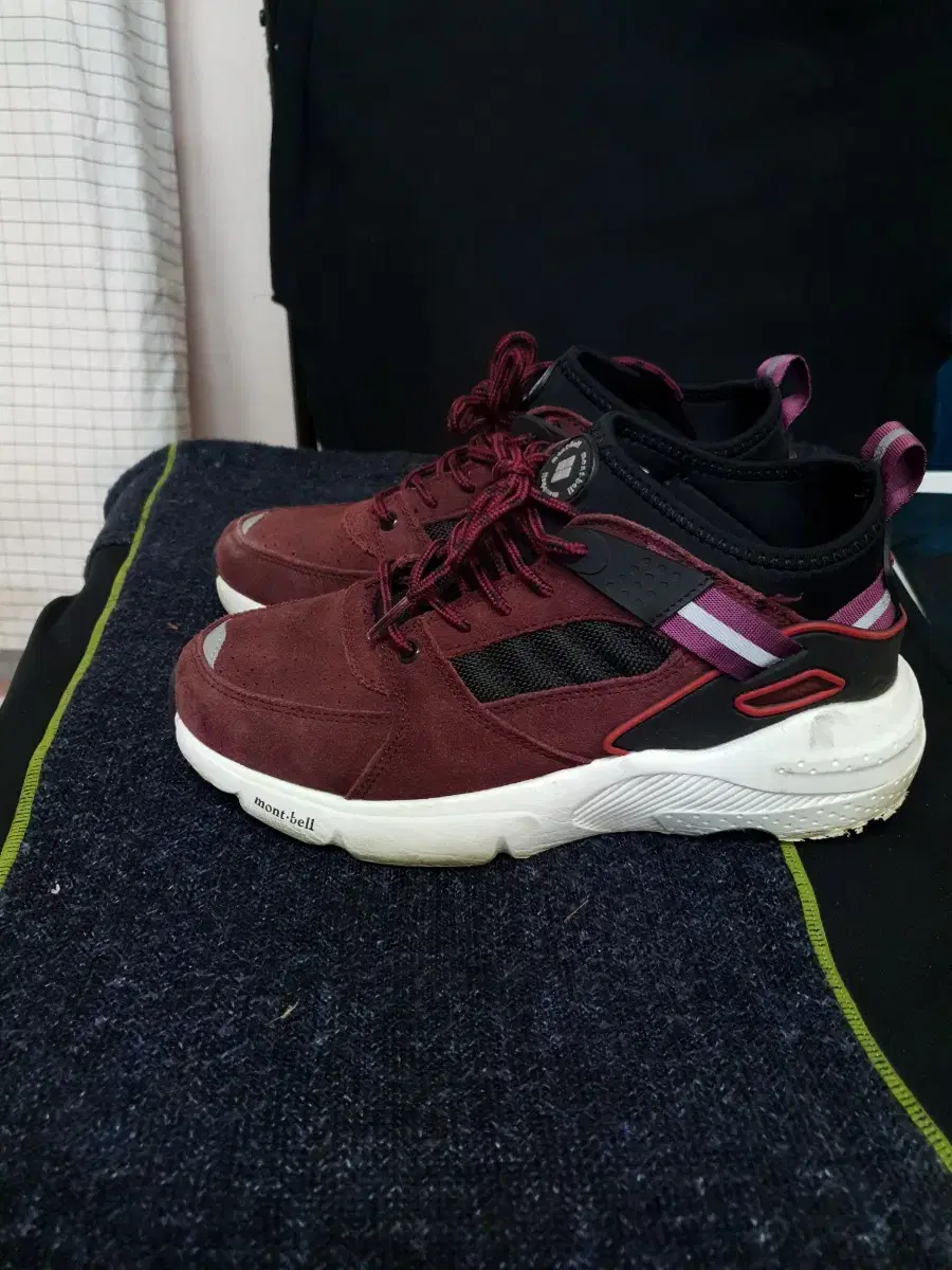 Montbell Sneakers, Running Shoes, 250mm