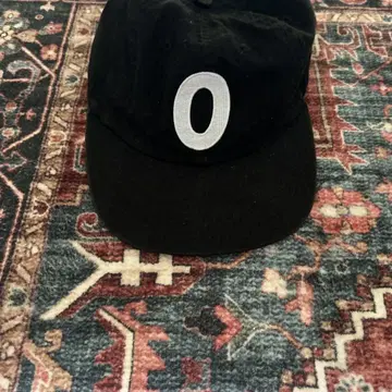 OnlyNY 블랙 캡 숫자 0 자수 USA제
