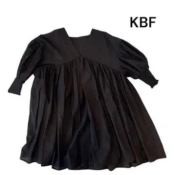 KBF 블랙 벌룬 슬리브 탑스