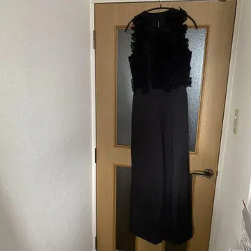 블랙 프릴 올인원