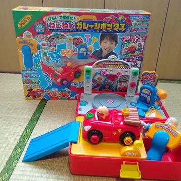 호빵맨 조립 DIY 열고 정비하자! 나사 나사 차고 박스