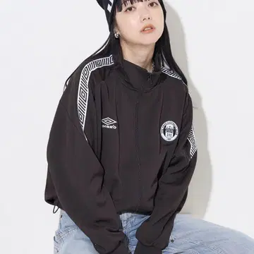 엄브로 x FREAK'S STORE 트랙 자켓