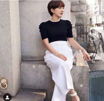 새상품급 셀포드 개더 쓰리 리브 니트 풀오버 블랙 36