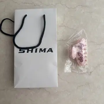 SHIMA 스톤이 달린 핑크 헤어 클립