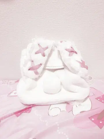노에미 토끼 귀 레이스업 퍼 백팩