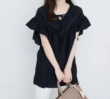 내추럴 꾸뛰르 레이스 절개 카라 블라우스 튜닉