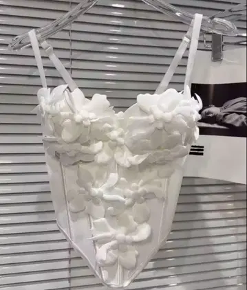 화이트 꽃 모티브 뷔스티에