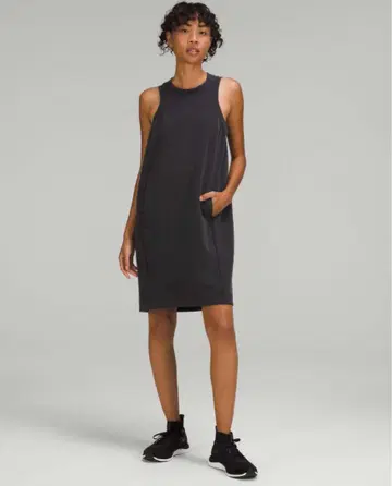 Lululemon Softstreme Back in Action 드레스