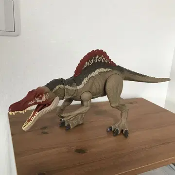움직이는 관절이 있는 공룡 피규어 약 30cm