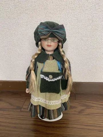 앤티크 인형