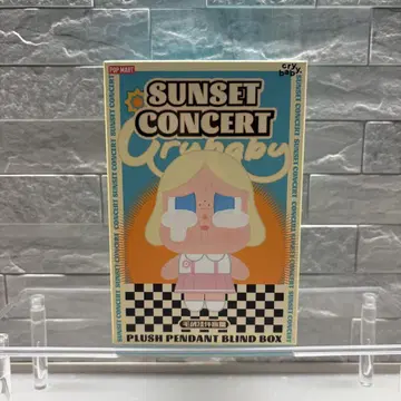 POPMART CRYBABY 크라이 베이비 Sunset Concert